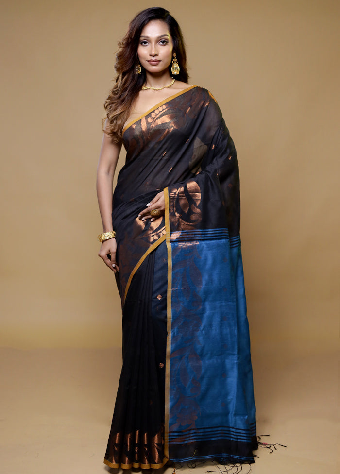 Black Matka Silk Saree With Blouse Piece