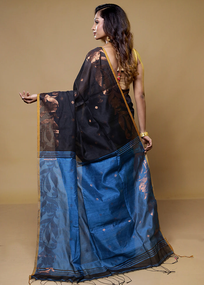 Black Matka Silk Saree With Blouse Piece