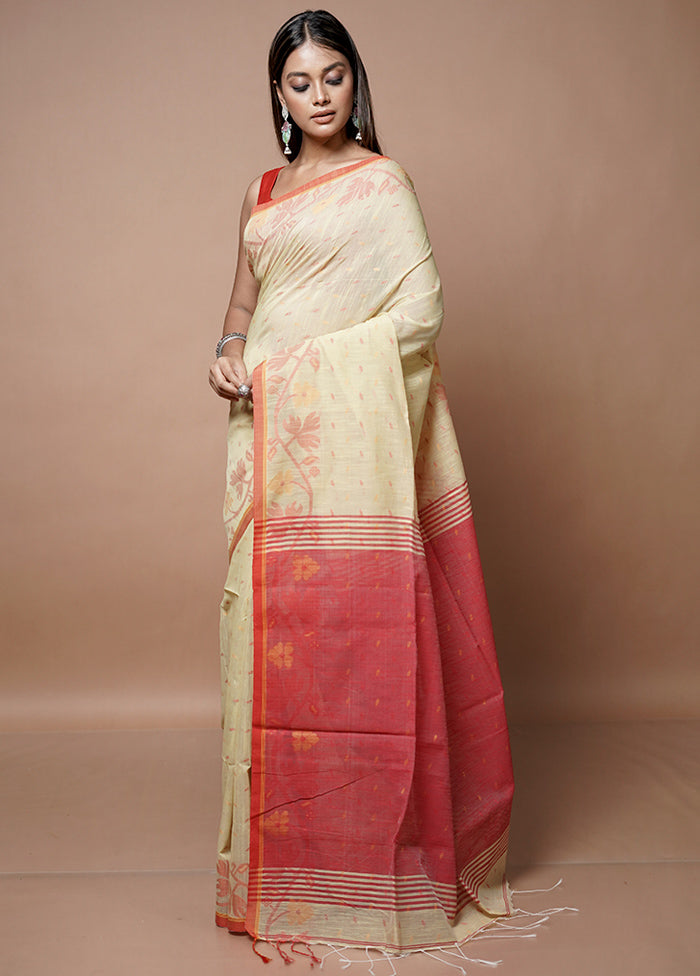 Yellow Matka Silk Saree With Blouse Piece