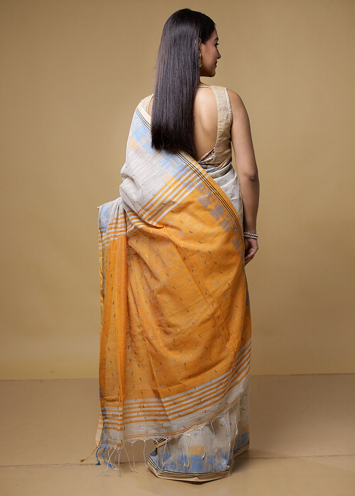 Grey Matka Silk Saree With Blouse Piece