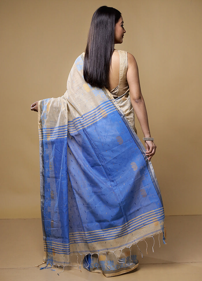 Cream Matka Silk Saree With Blouse Piece