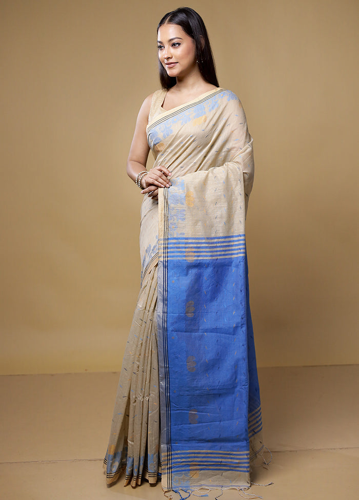 Cream Matka Silk Saree With Blouse Piece