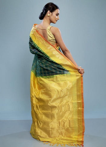 Green Silk Cotton Gadwal Saree Without Blouse Piece - Indian Silk House Agencies