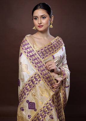 Cream Assam Pure Silk Saree With Blouse Piece - Indian Silk House Agencies