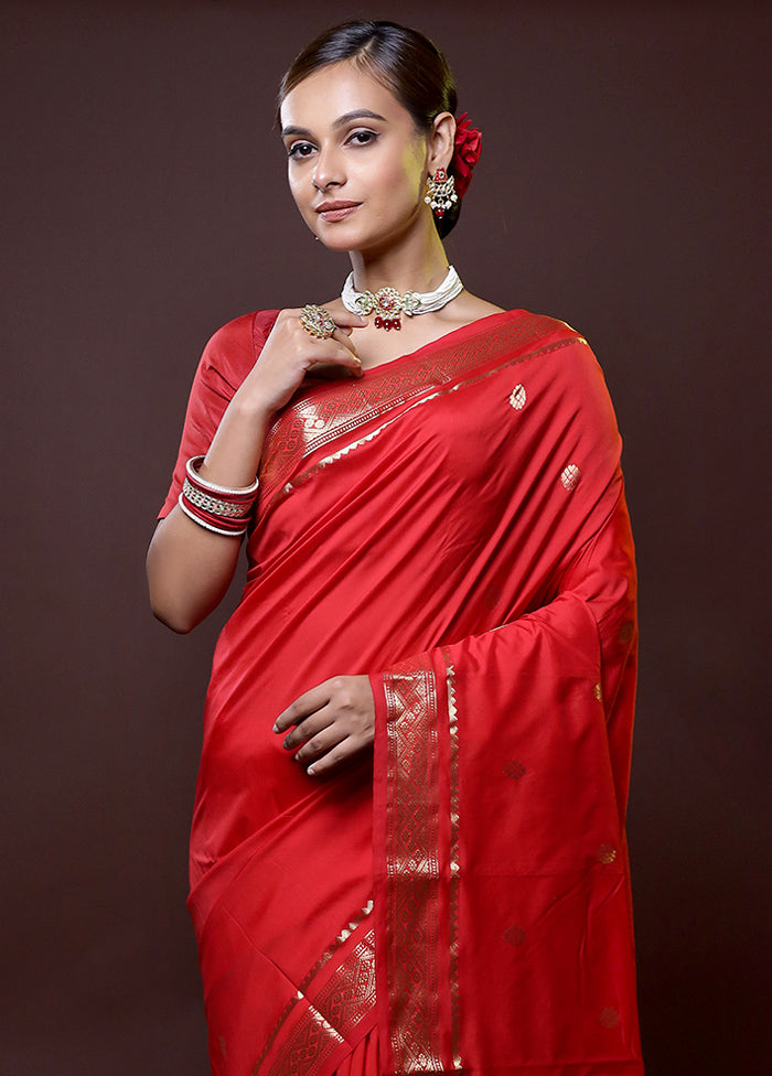 Red Kanjivaram Silk Saree With Blouse Piece