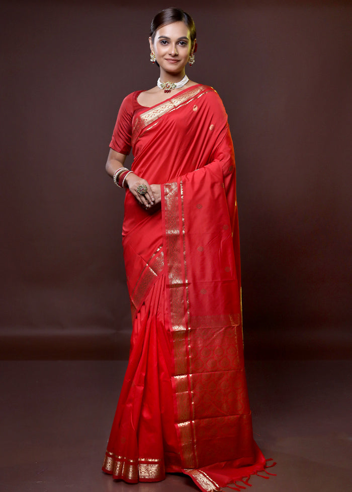 Red Kanjivaram Silk Saree With Blouse Piece