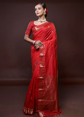 Red Kanjivaram Silk Saree With Blouse Piece