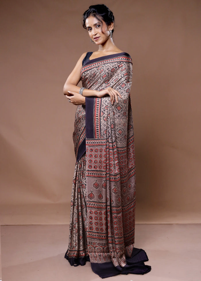 Grey Printed Pure Silk Saree With Blouse Piece - Indian Silk House Agencies