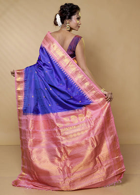 Blue Gadwal Pure Silk Saree Without Blouse Piece