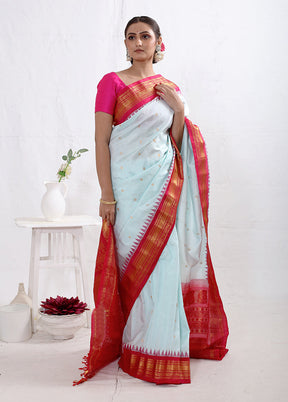 Blue Gadwal Pure Silk Saree Without Blouse Piece