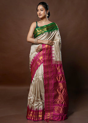 Cream Gadwal Pure Silk Saree Without Blouse Piece