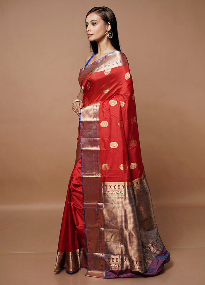 Red Handloom Kanjivaram Pure Silk Saree With Blouse Piece