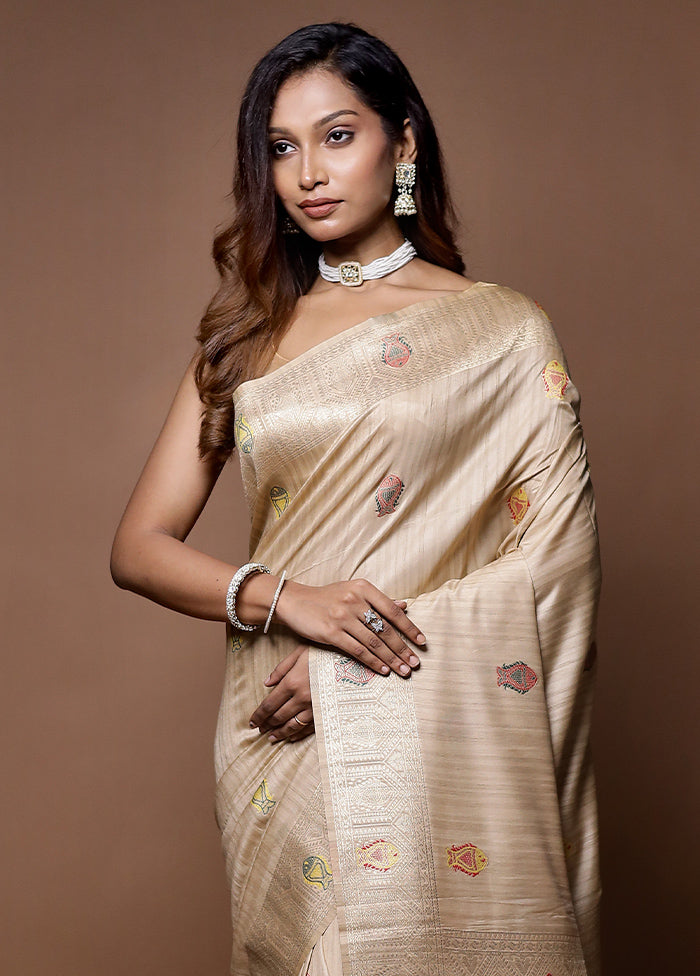 Cream Tussar Silk Saree With Blouse Piece