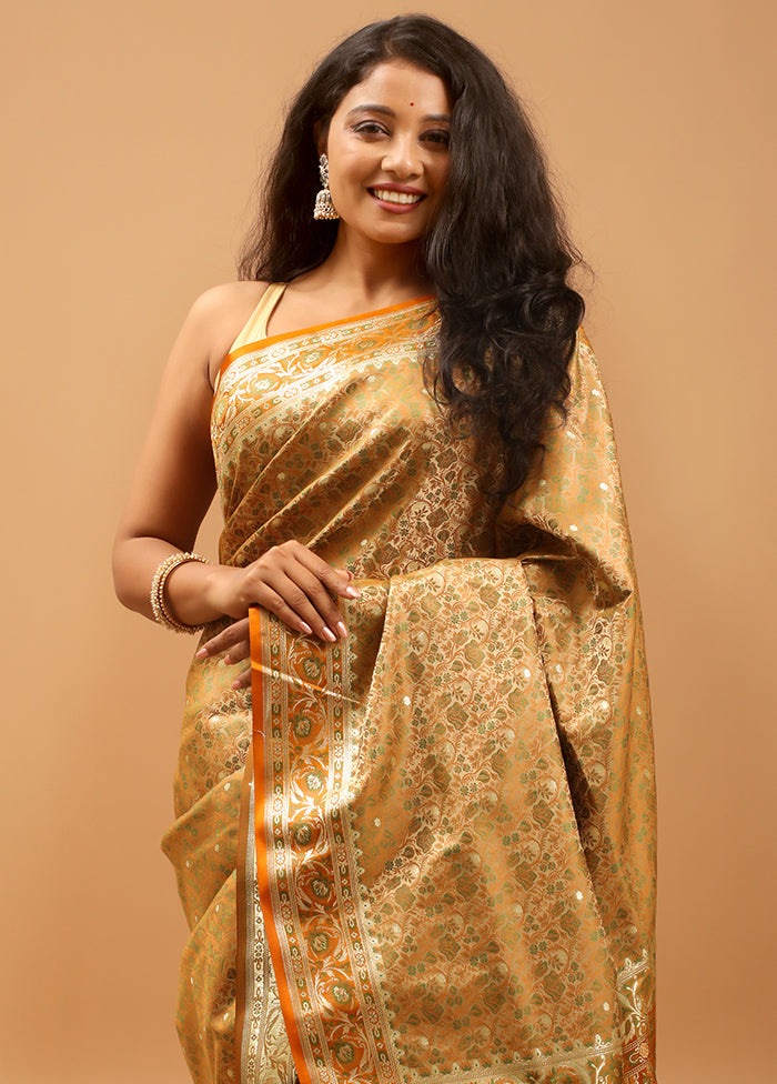 Cream Tanchoi Silk Saree With Blouse Piece