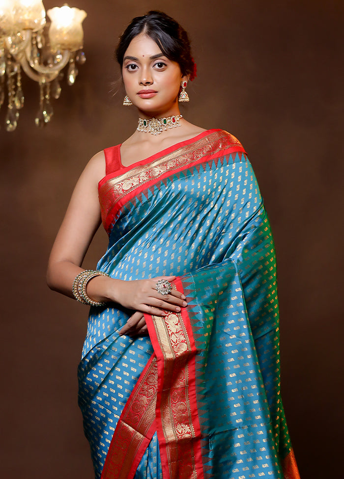 Blue Handloom Kanchipuram Pure Silk Saree With Blouse Piece