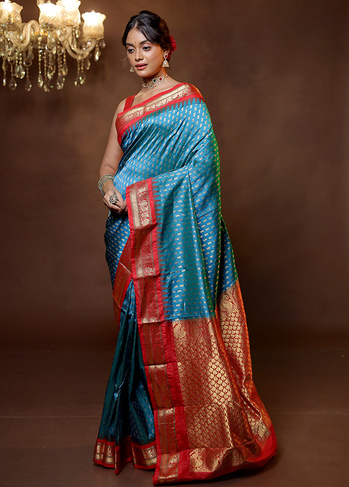 Blue Handloom Kanchipuram Pure Silk Saree With Blouse Piece