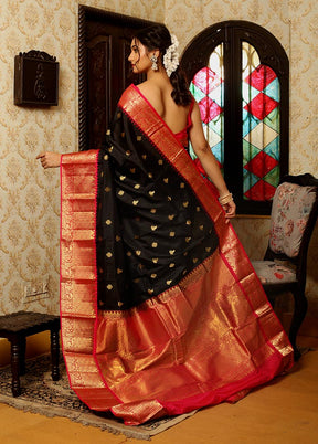 Black And Pink Pure Kanjivaram Silk Saree With Blouse Piece - Indian Silk House Agencies