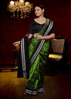 Green Pure Ikkat Cotton Saree With Blouse Piece - Indian Silk House Agencies