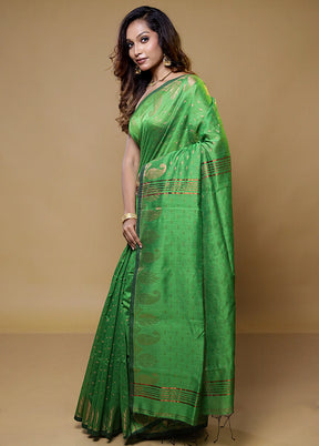 Green Matka Silk Saree With Blouse Piece