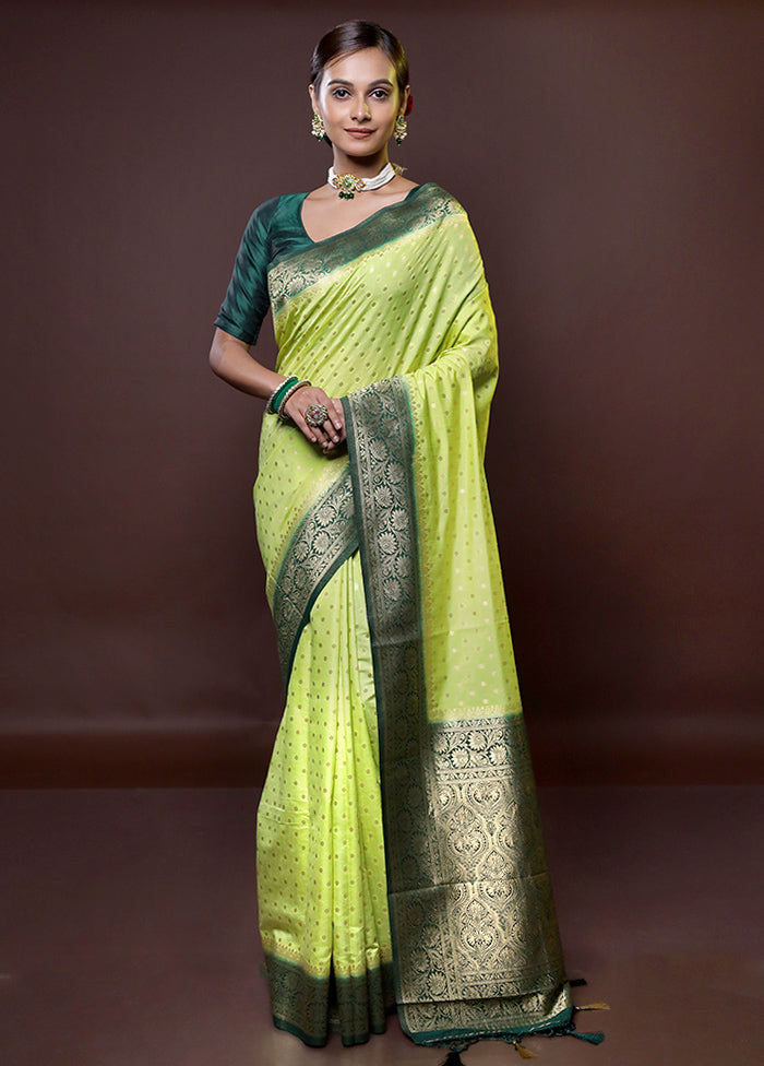 Green Dupion Silk Saree With Blouse Piece