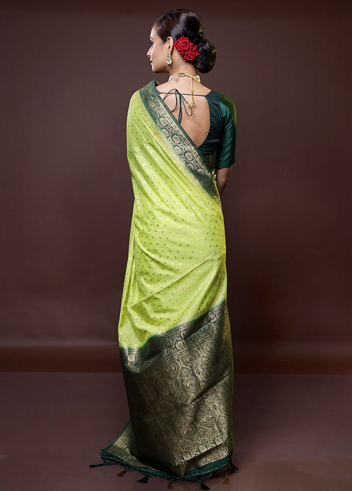 Green Dupion Silk Saree With Blouse Piece