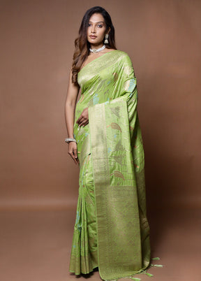 Green Dupion Silk Saree With Blouse Piece