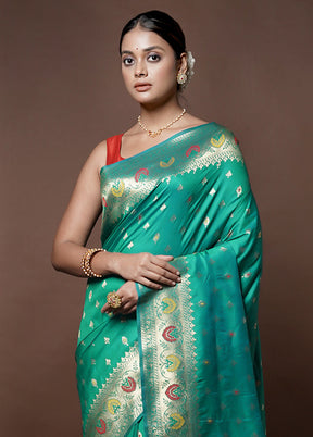 Green Dupion Silk Saree With Blouse Piece