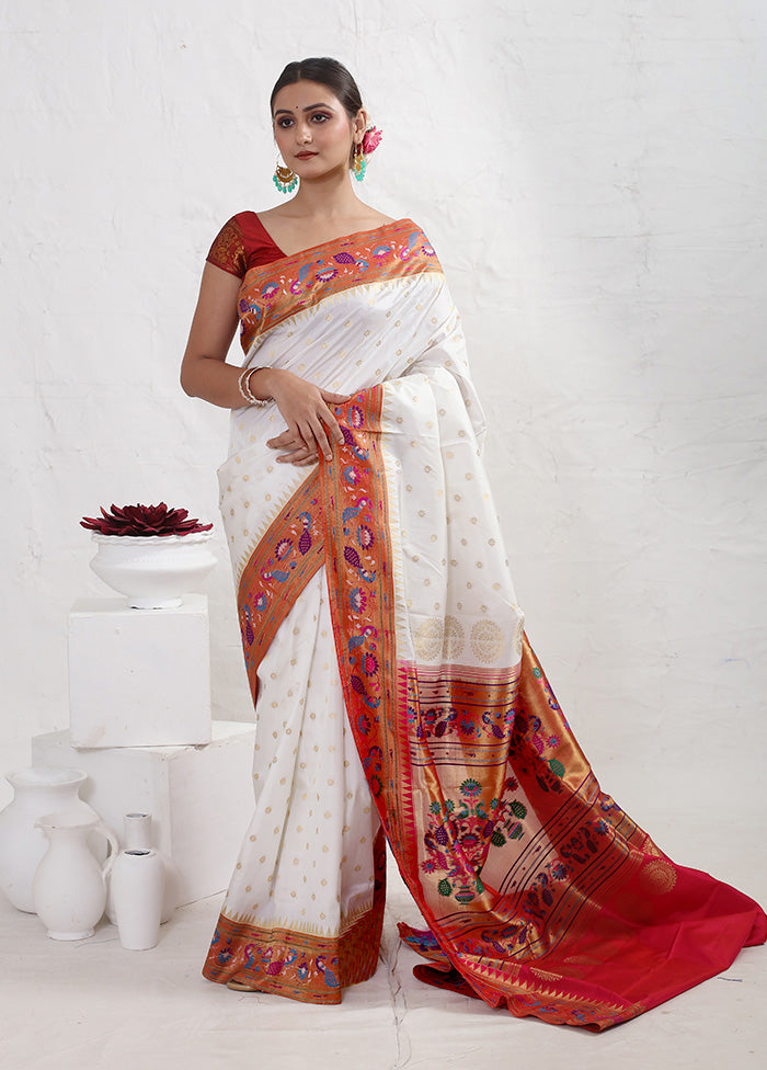 White Kanjivaram Pure Silk Saree With Blouse Piece - Indian Silk House Agencies