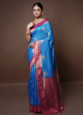 Blue Banarasi Silk Saree With Blouse Piece