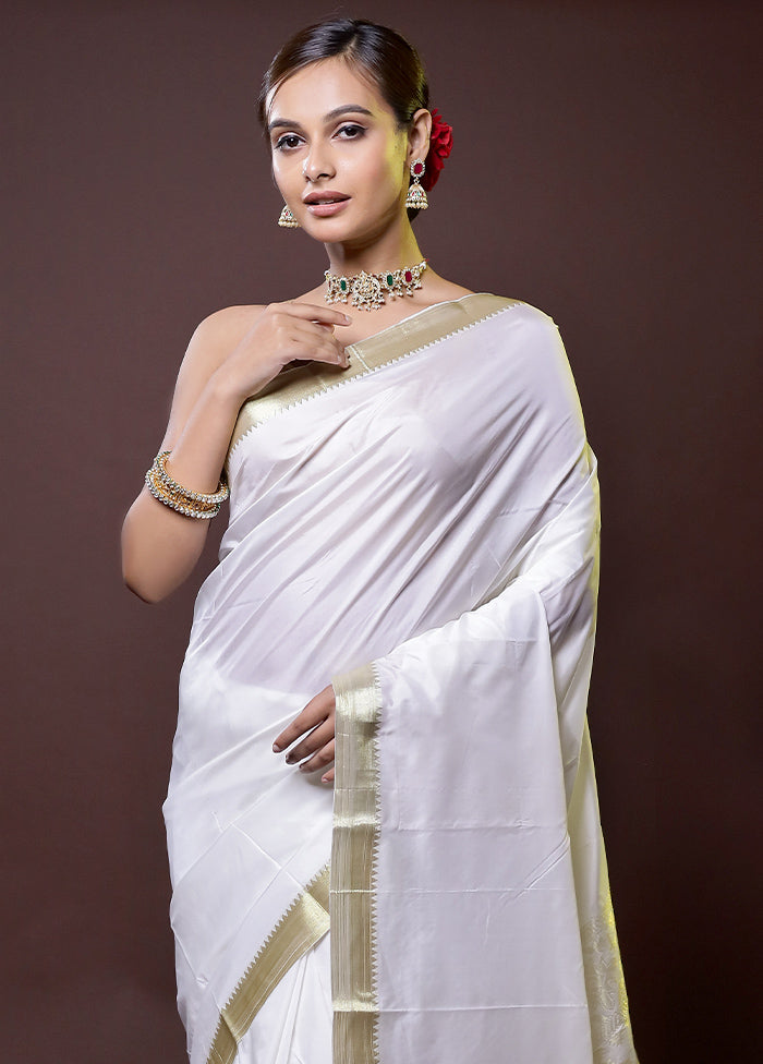 White Kanjivaram Silk Saree With Blouse Piece