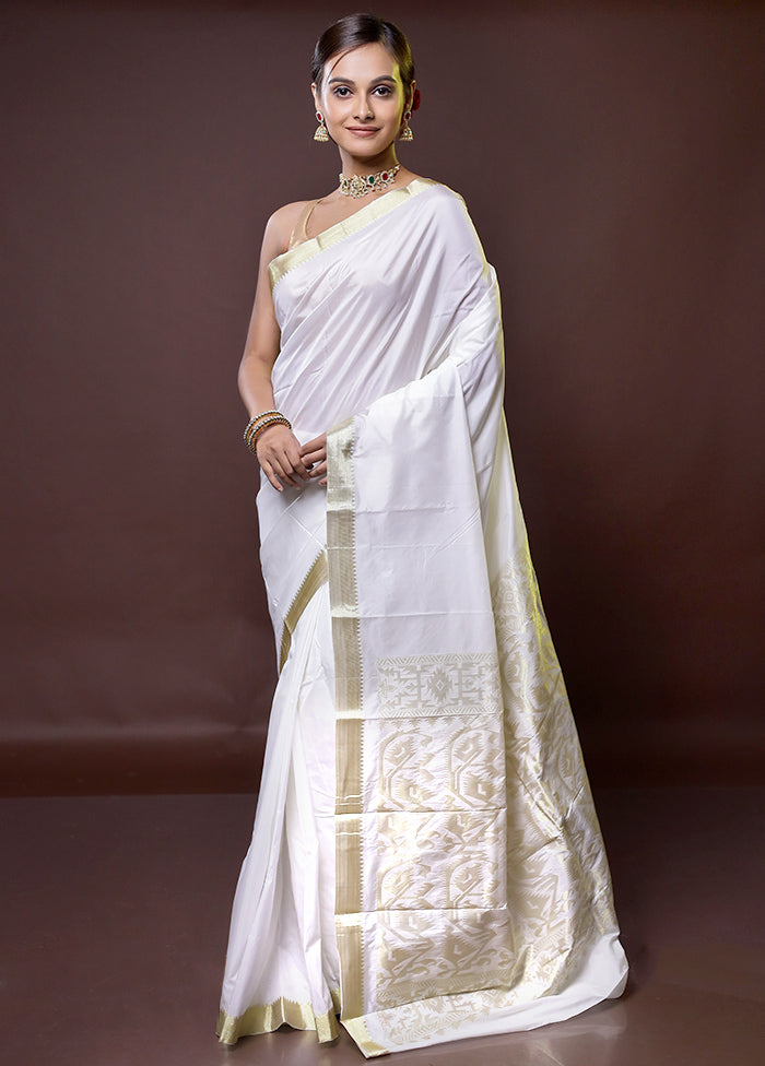 White Kanjivaram Silk Saree With Blouse Piece