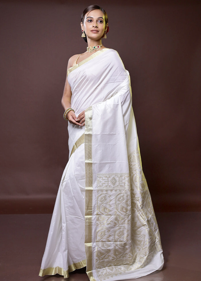 White Kanjivaram Silk Saree With Blouse Piece