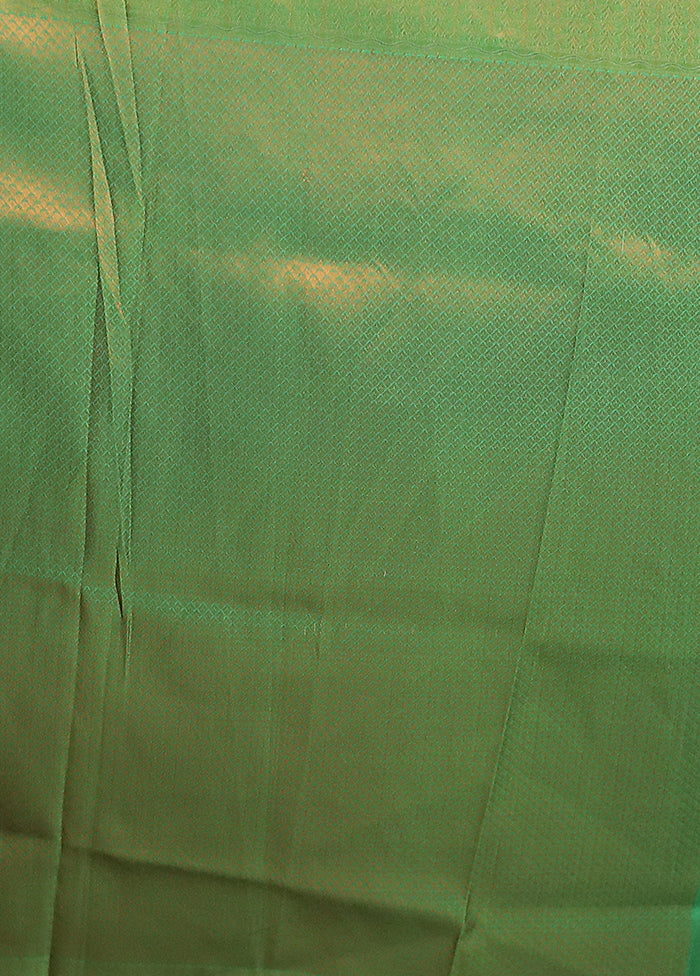 Green Kanjivaram Silk Saree With Blouse Piece