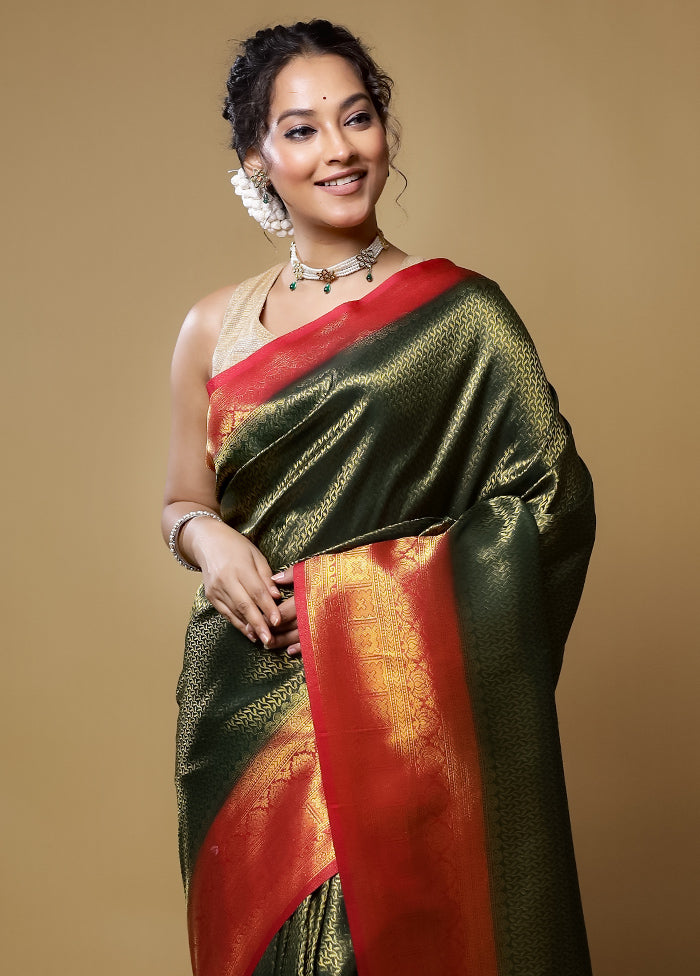 Green Dupion Silk Saree With Blouse Piece