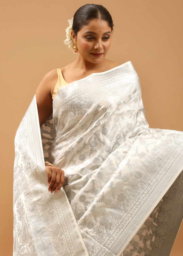 White Banarasi Silk Saree With Blouse Piece