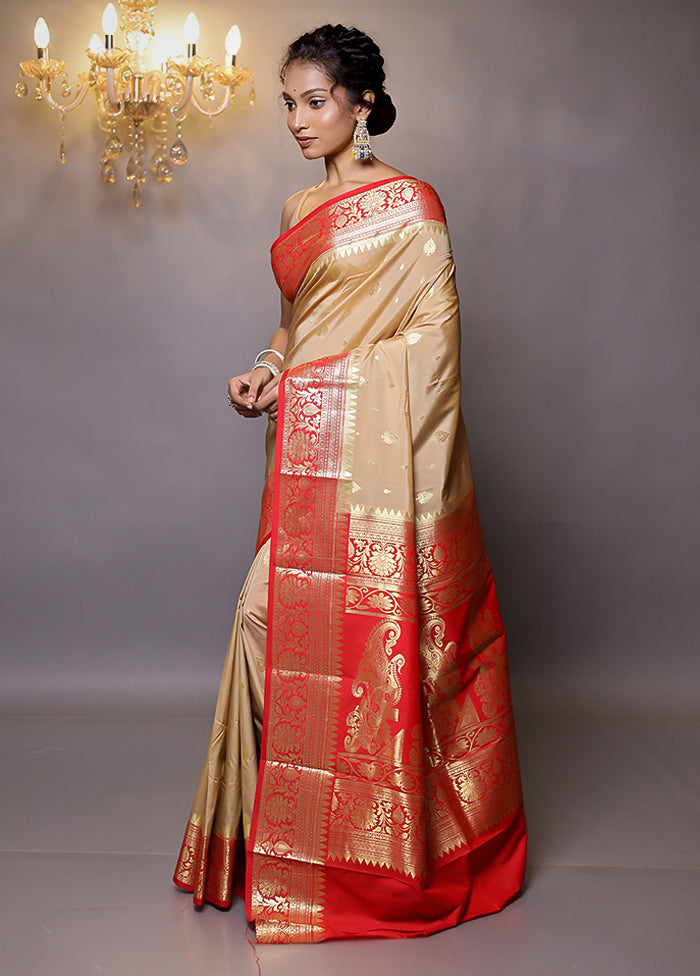 Cream Kanjivaram Silk Saree With Blouse Piece