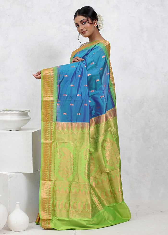 Blue Kanjivaram Pure Silk Saree With Blouse Piece