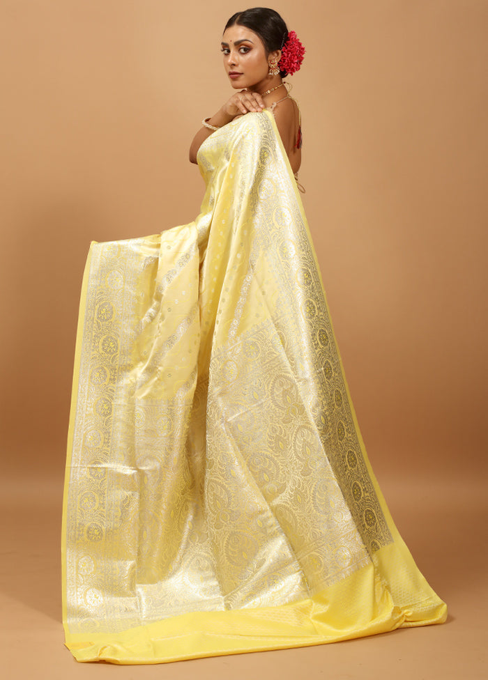 Yellow Tanchoi Silk Saree With Blouse Piece