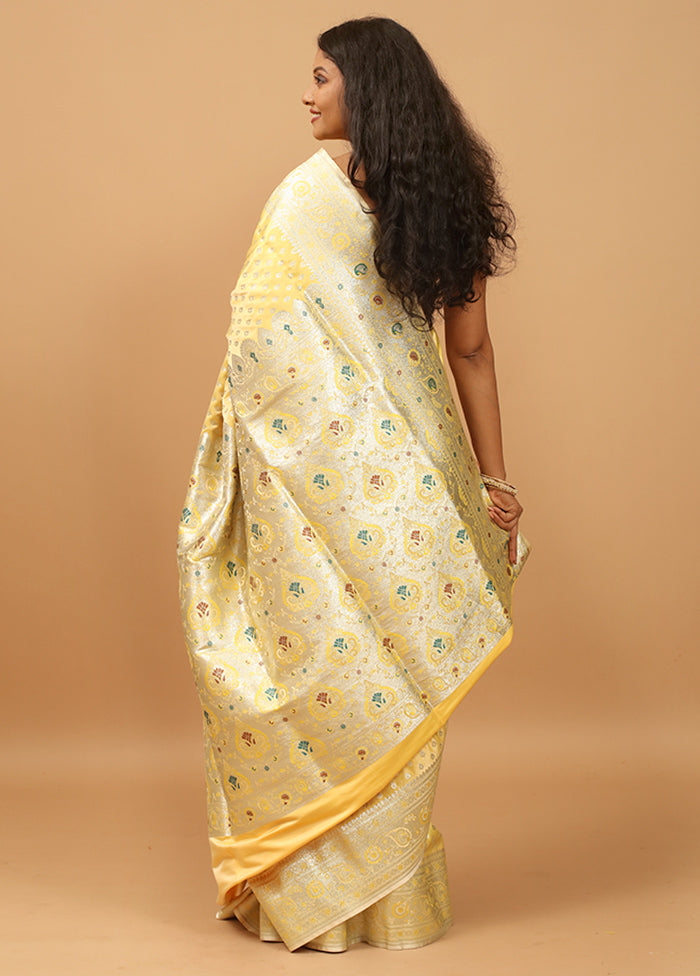 Yellow Banarasi Silk Saree With Blouse Piece