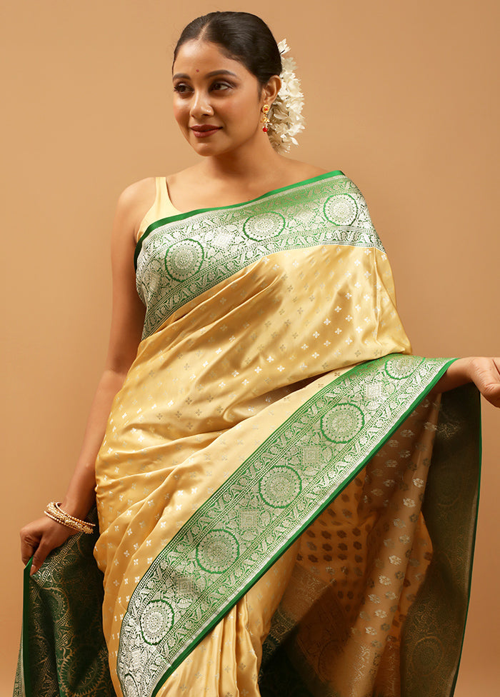 Cream Banarasi Silk Saree With Blouse Piece