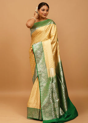 Cream Banarasi Silk Saree With Blouse Piece