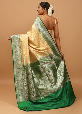 Cream Banarasi Silk Saree With Blouse Piece