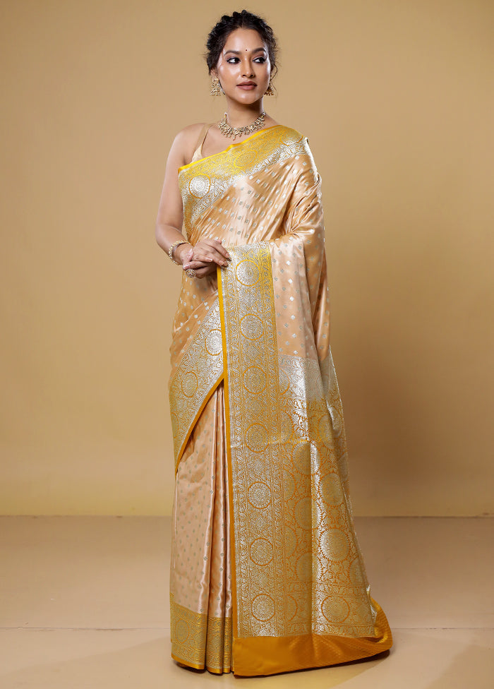 Cream Banarasi Silk Saree With Blouse Piece