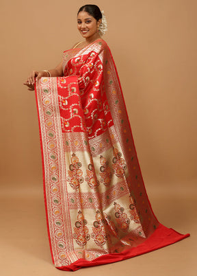 Red Banarasi Silk Saree With Blouse Piece