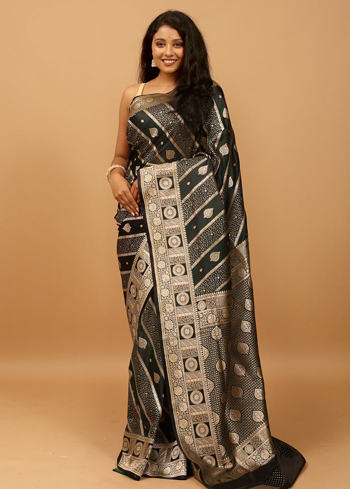 Green Banarasi Silk Saree With Blouse Piece