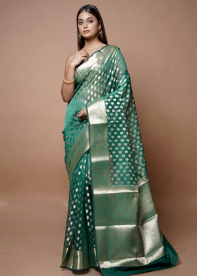 Green Kora Silk Saree With Blouse Piece