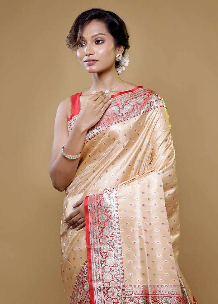 Cream Handloom Banarasi Pure Silk Saree With Blouse Piece