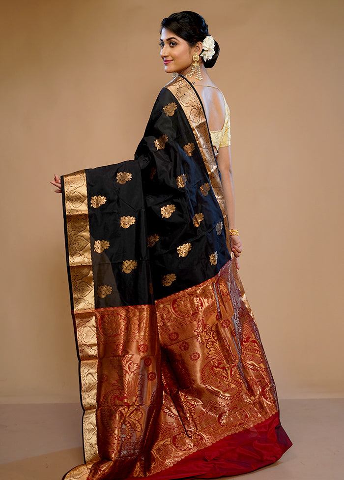 Black Kanjivaram Silk Saree With Blouse Piece - Indian Silk House Agencies