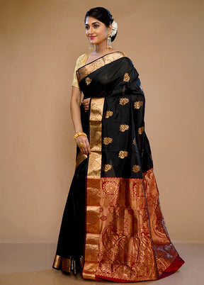 Black Kanjivaram Silk Saree With Blouse Piece - Indian Silk House Agencies