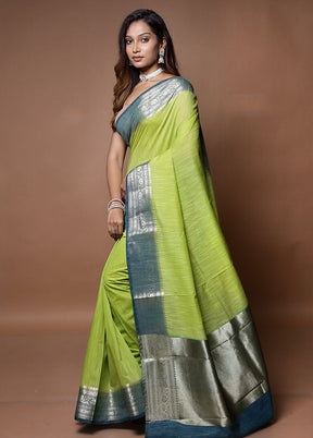 Green Cotton Saree With Blouse Piece